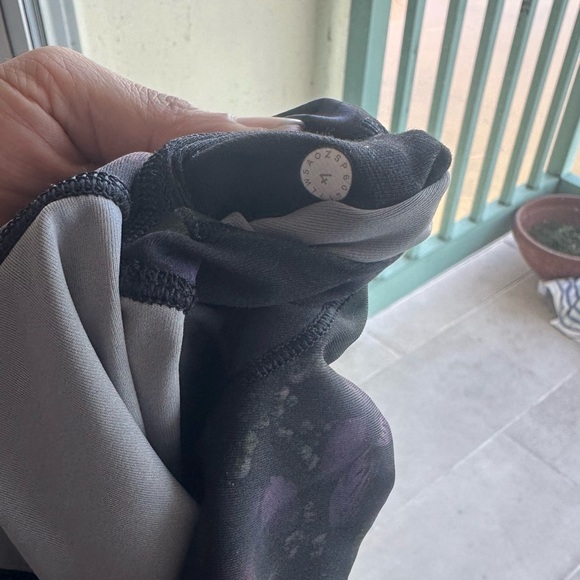 Lulu Lemon Leggings 3 Pack Bundle.  Great condition! - Picture 4 of 11